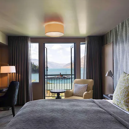 Hotel St Moritz Queenstown - MGallery by Sofitel Exterior foto A room at The Landing Resort and Spa
